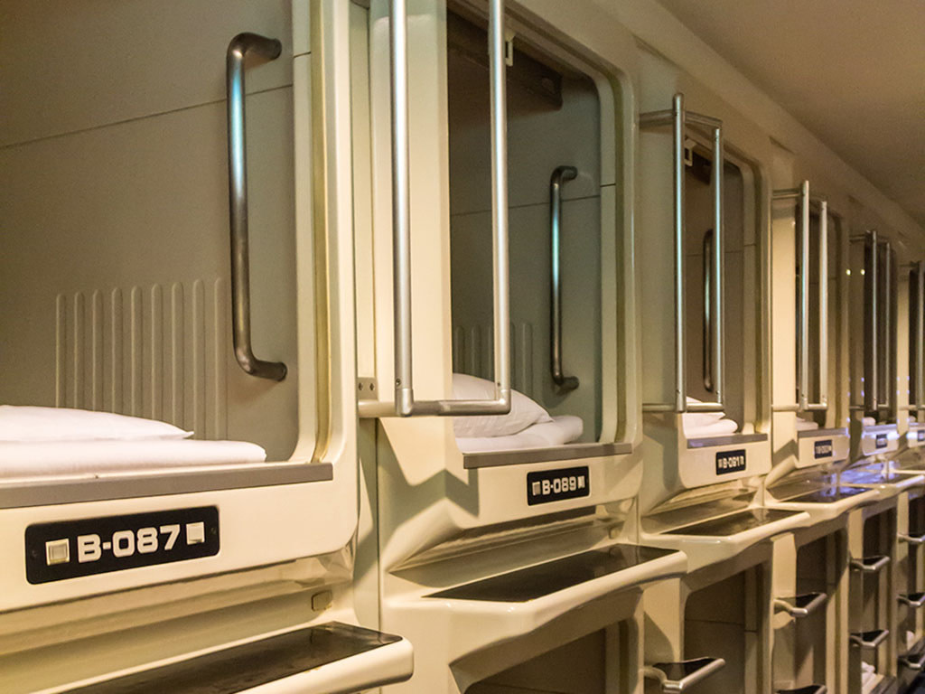 Eine Nacht in Tokyo im Nine Hours Kapselhotel