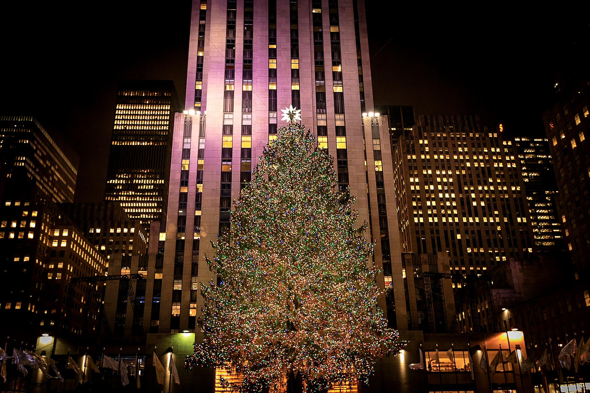 Rockefeller Center in Ney York mit Weihnachtsbaum
