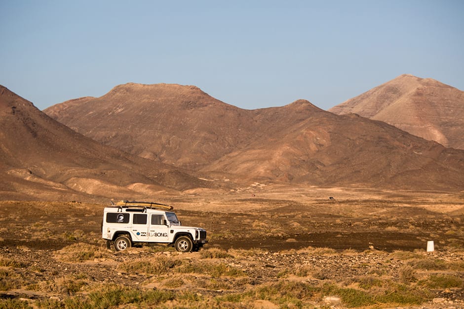 Einsame Straßen führen zu einsamen Stränden auf Fuerteventura
