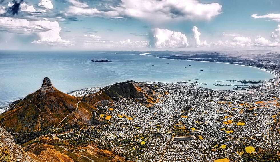 Blick vom Tafelberg auf Kapstadt.